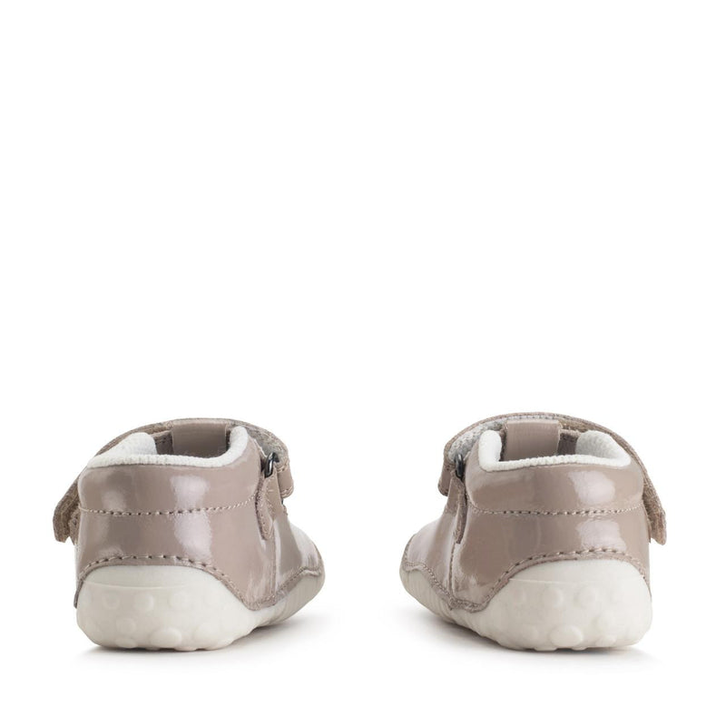 Start Rite Tumble Taupe Patent