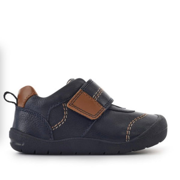 Start rite Footprint navy blue leather shoe